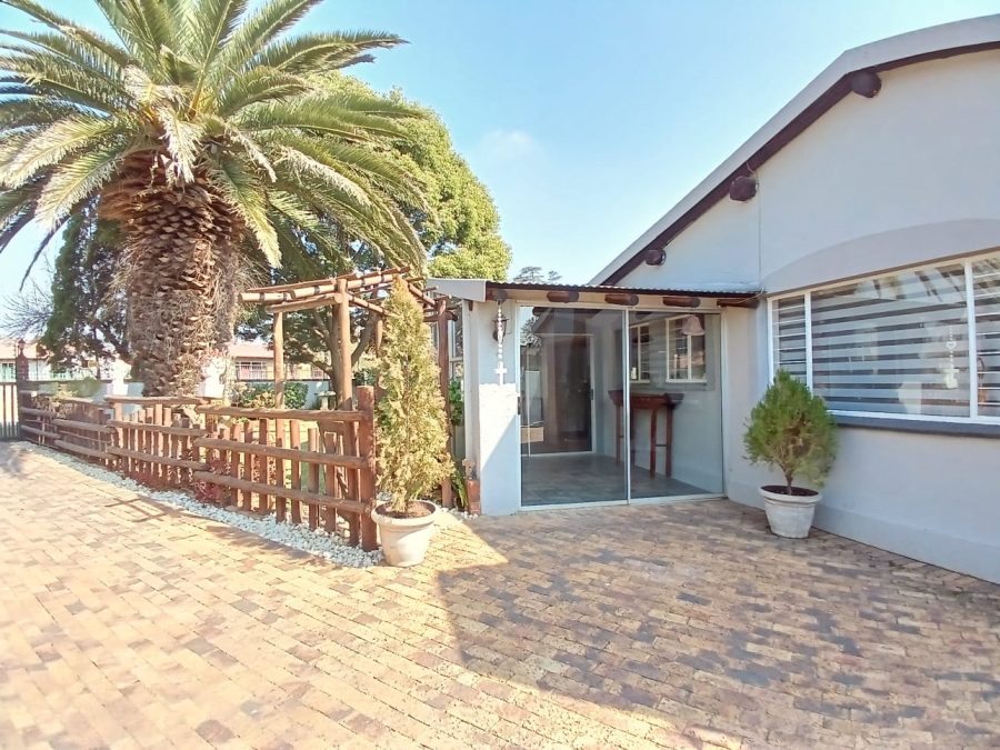 3 Bedroom Property for Sale in Vaalpark Free State